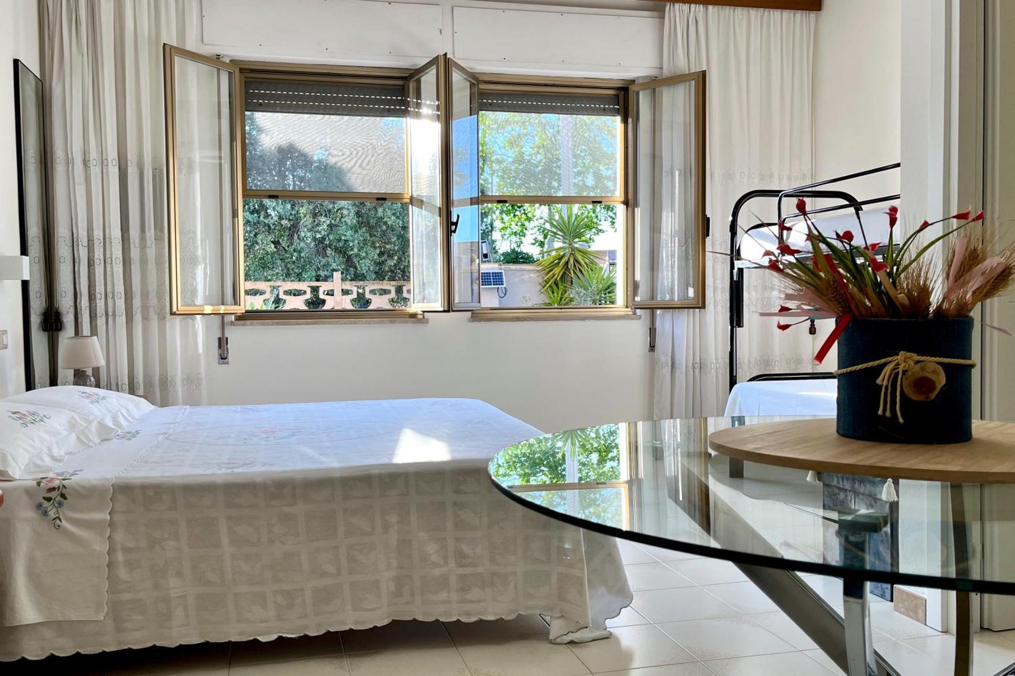 Gocciadoro Guest Apartment Solanas  エクステリア 写真